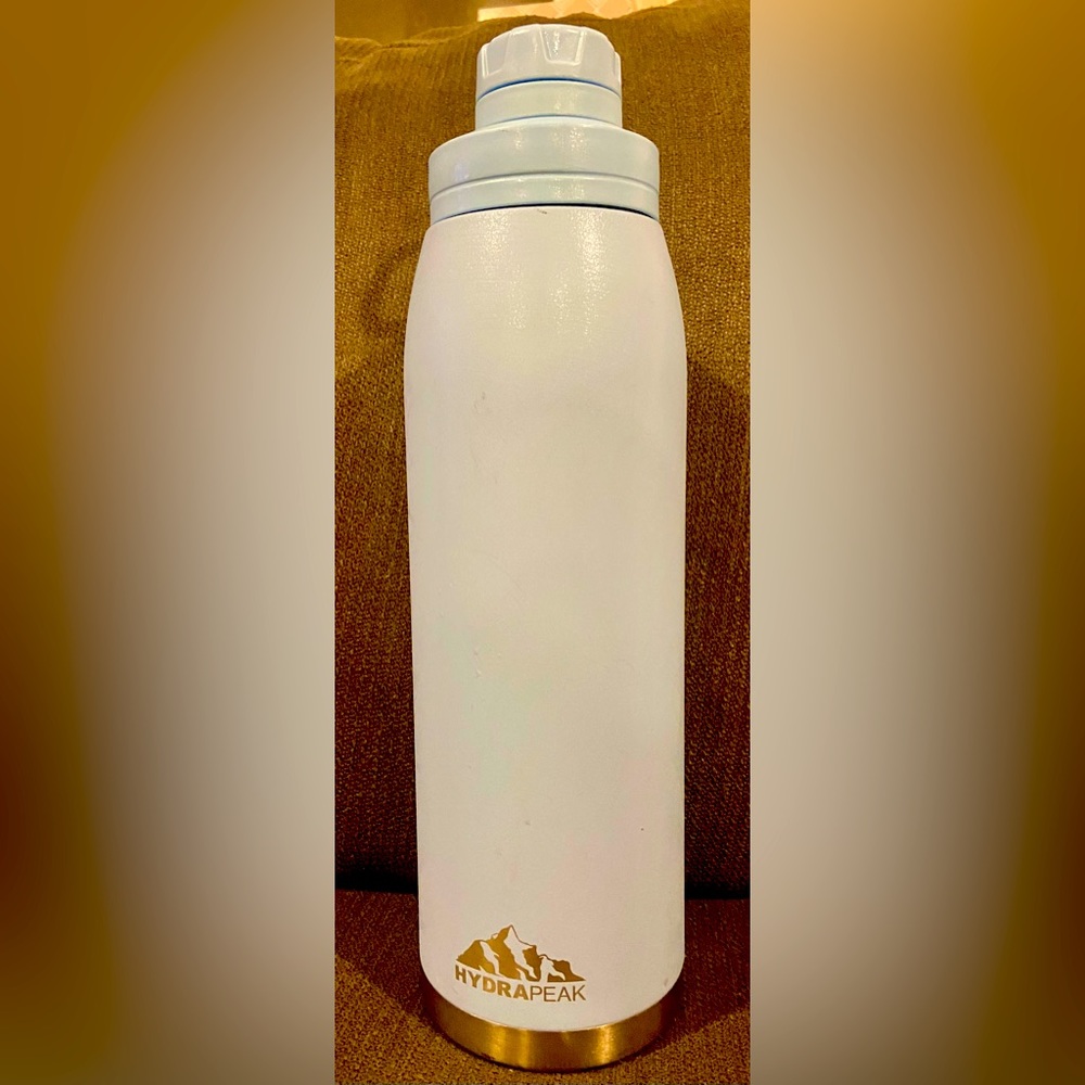 Hydrapeak 40 oz Insulated Water Bottle with Chug Lid